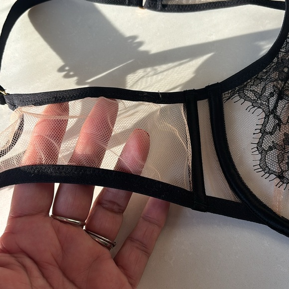 ♥️… Agent Provocateur Sheer Lace Bra - Picture 5 of 6